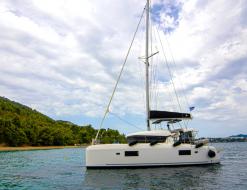 Cat Lagoon 42 for rent in Skiathos