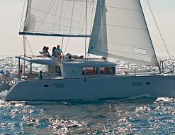 Catamaran Lagoon 450 F for rent in Eden Island Resort