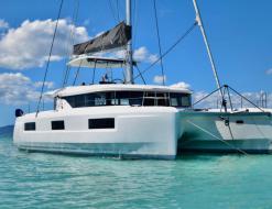 Kat Lagoon 46 chartern in Le Marin