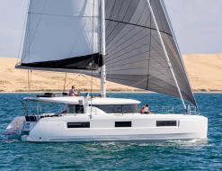 Katamaran Lagoon 46 Yachtcharter in Marsh Harbour City