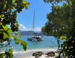 Catamaran Lagoon 620 for charter in Angra dos Reis