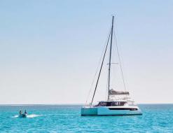 Katamaran Leopard 42 Yachtcharter in Marsh Harbour City
