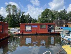 Houseboat Clearwater for charter in Rheinsberg