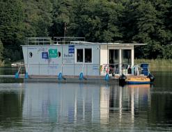 Houseboat Febomobil 1180 for charter in Rechlin