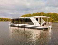 Houseboat Luxboot 47 for charter in Buchholz