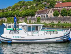 Houseboat Penichette 1020 for hire in Saint Martin sur Oust