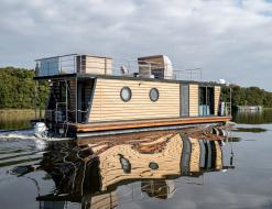 Houseboat Woma D13 for rent in Marina Roeblinsee