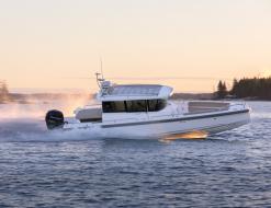 Motor yacht Axopar 38 for rent in Kortgene