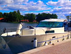 Yacht Escape 800 chartern in Motala