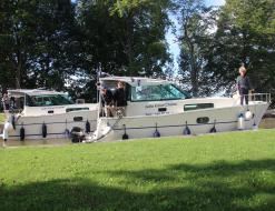 Motoryacht Escape 800 chartern in Motala