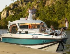Houseboat Estivale Quattro available for charter in Kerkdriel Marina