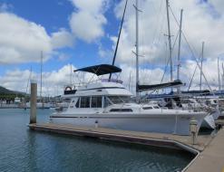 Motorboat Fairway 36 for charter in Abel Point Marina