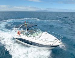 Motor yacht Maxum 27000 SE for rent in Puerto Colon