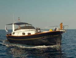 Motor yacht Menorquin 120 available for charter in Mahon