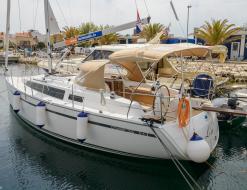Yacht Bavaria 34 Cruiser for rent in Pirovac