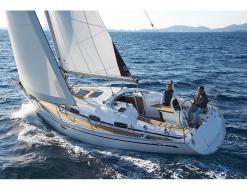Yacht Bavaria 35 Cruiser Yachtcharter in Lemmer