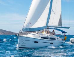 Segelboot Bavaria 37 chartern in Nanny Cay Marina