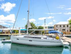 Yacht Bavaria 37 chartern in Nanny Cay Town