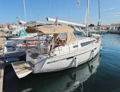 Sailing yacht Bavaria 37 Cruiser for rent in Zadar