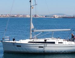 Sailing yacht Bavaria 37 Cruiser available for charter in S Arenal