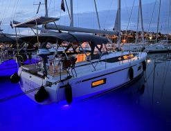 Segelyacht Bavaria 38 Cruiser chartern in Pula