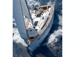 Yacht Bavaria 41 Cruiser for hire in Marina di Portisco