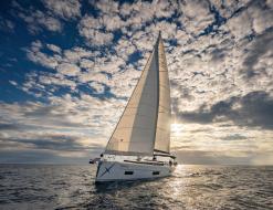 Sailing boat Bavaria 45 Cruiser for rent in Marina Veruda