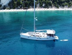 Sailing boat Bavaria 46 Cruiser available for charter in Lefkas