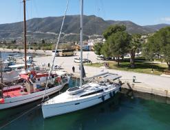 Yacht Bavaria 46 Cruiser for rent in Athens