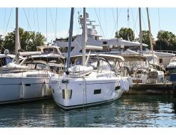 Yacht Bavaria 46 Cruiser for rent in Zadar