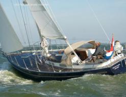 Sailboat Breehorn 37 for hire in Lemmer