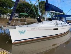 Yacht Delta 36 for hire in Paraty