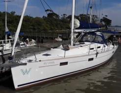 Sailing yacht Delta 41 for hire in Paraty