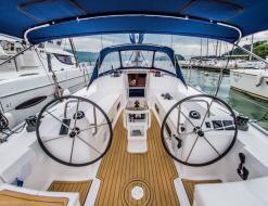 Sailing boat Delta 41 for rent in Paraty