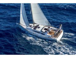 Yacht Dufour 360 Grand Large Yachtcharter in Capo d Orlando Marina