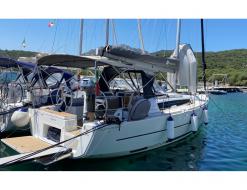 Sailing yacht Dufour 360 Grand Large for rent in Portisco