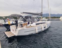 Yacht Dufour 360 Grand Large chartern in Marina Bonifacio