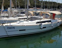 Yacht Dufour 382 Grand Large for charter in Pula