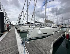 Yacht Dufour 390 Grand Large chartern in La Rochelle