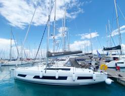 Sailing boat Dufour 41 for charter in Lefkas