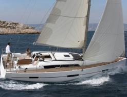 Yacht Dufour 412 Grand Large for hire in Ajaccio