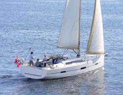 Yacht Dufour 412 Grand Large for rent in Marina Kotor
