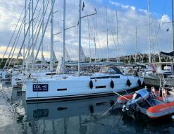Segelboot Dufour 430 Grand Large Yachtcharter in Pula