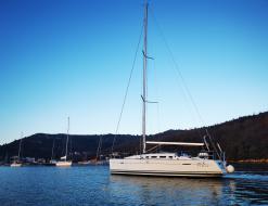 Yacht First 35 chartern in Trget