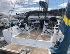 Sailing yacht Hanse 388 available for charter in Saltsjobaden