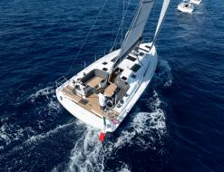Segelyacht Hanse 410 chartern in Rosignano Solvay