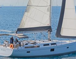 Segelyacht Hanse 455 chartern in Lavrio
