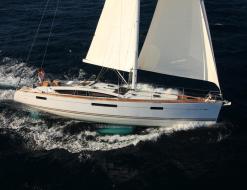 Sailing yacht Jeanneau 53 for rent in Marina di Portisco