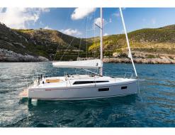 Yacht Oceanis 34 chartern in Salerno