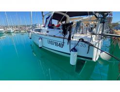 Sailing yacht Oceanis 35 available for charter in Marina Cala de Medici